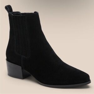 Banana Republic Black Suede Chelsea Boots 8.5